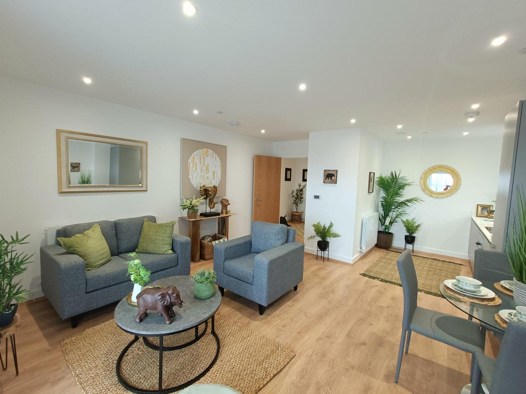 Snuggle Inn - Riverside Apartments - Views Over Looking London River Thames, Close To O2 Arena, London Excel, London City Airport, Thames Clipper- River Boat Service, Woolwich Ferry, Onsite Parking, Twin Room Option Available ภายนอก รูปภาพ